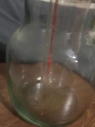 Jarra cristal tapa y asa roja