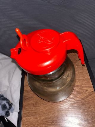 Jarra cristal tapa y asa roja