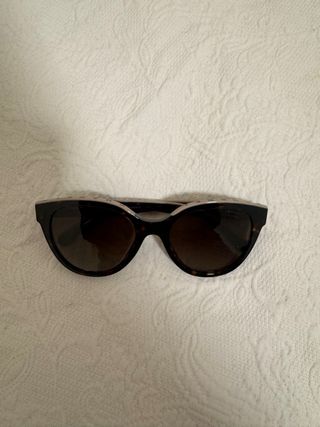 Gafas Chanel Beige y Negras