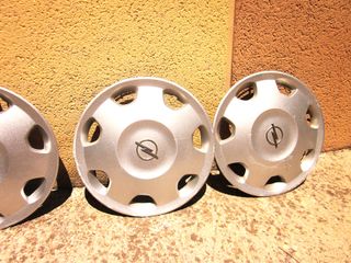 TAPACUBOS OPEL CORSA R13