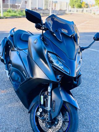 Yamaha TMAX 560 2023 Negra