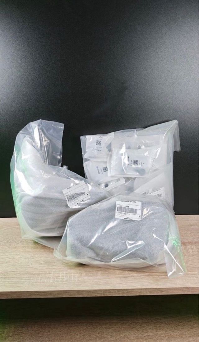 Cubremanos Kawasaki Versys 650 Original 99994-1676