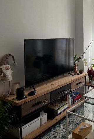 Mueble TV madera y metal con cajones