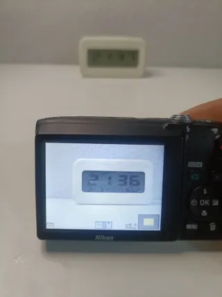 Cámara Nikon COOLPIX S2900 Plata