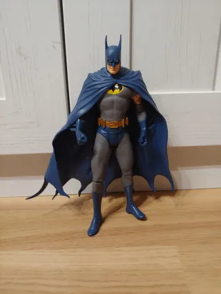 Figura Articulada Batman Broma Asesina