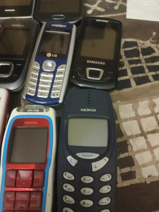 Lote 7 Móviles LG, Nokia, Samsung