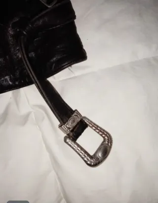 Cazadora cuero vintage años 80. Talla 46-48