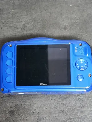 Cámara fotos Nikon coolpix w100