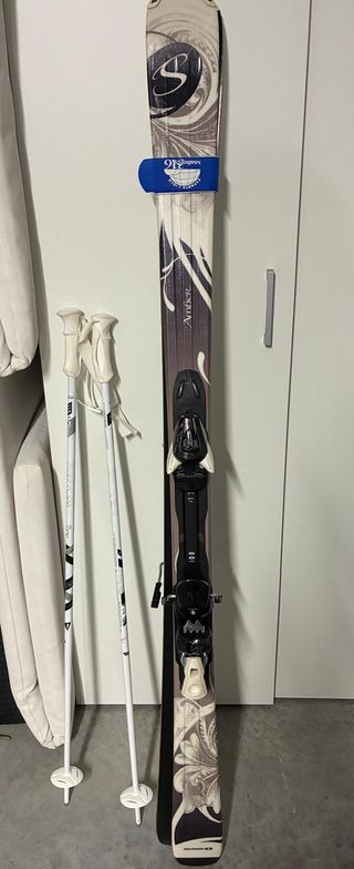 Esquís Salomon muy buen estado, bastones y funda