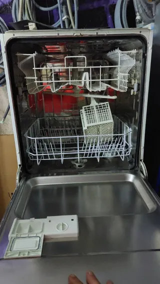 Lavavajillas Edesa de buen funcionamiento