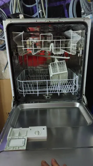 Lavavajillas Edesa de buen funcionamiento