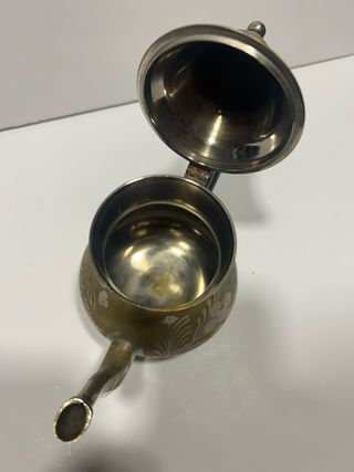 Macinacaffè e 2 teiere