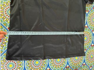 Camiseta venum negra de tela trasporable