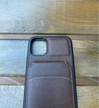 Funda movil marrón