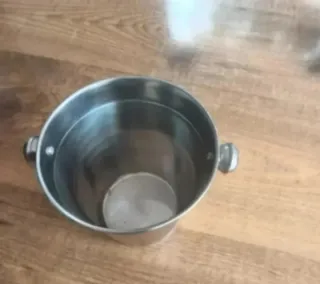 ⚪ cubitera metaica