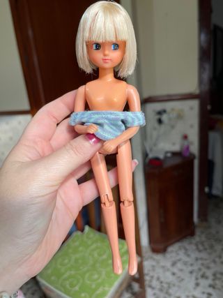 Muñeca chabel antigua articulada