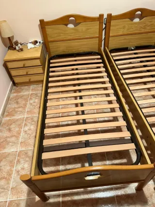 2 Camas + colchones NO SE HACEN ENVÍOS