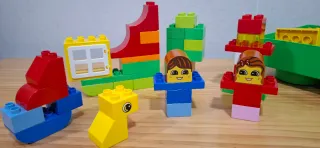 Caja piezas Lego Duplo