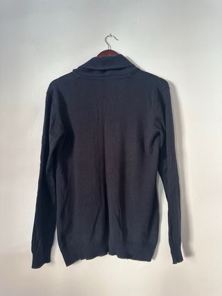 Jersey cuello azul marino