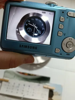 Cámara de fotos Samsung, 8 pilas incluidas.