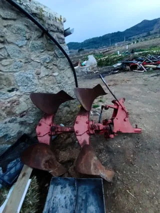 Arado de tractor