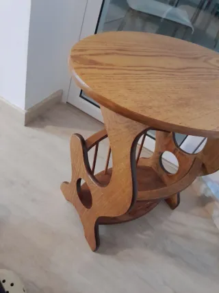 Mesa revistero vintage.