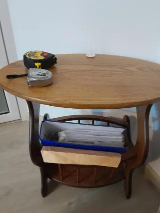 Mesa revistero vintage.