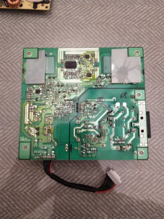 Fuente de alimentación de TV PWI1704SG