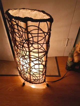 Lampada da terra o da tavolo in rattan