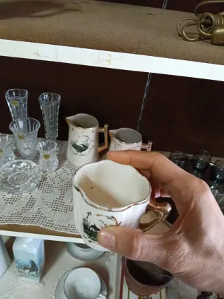 Set tazza e tazzine in porcellana antica