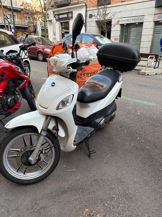 Moto Symphony 125 año 2016