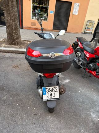 Moto Symphony 125 año 2016