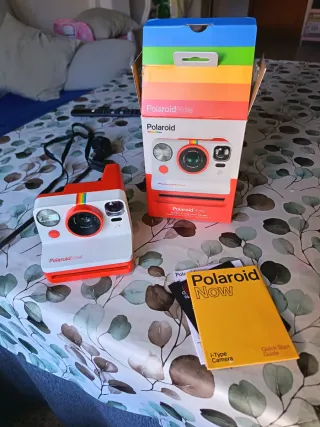 Cámara instantánea POLAROID NOW i-type camera