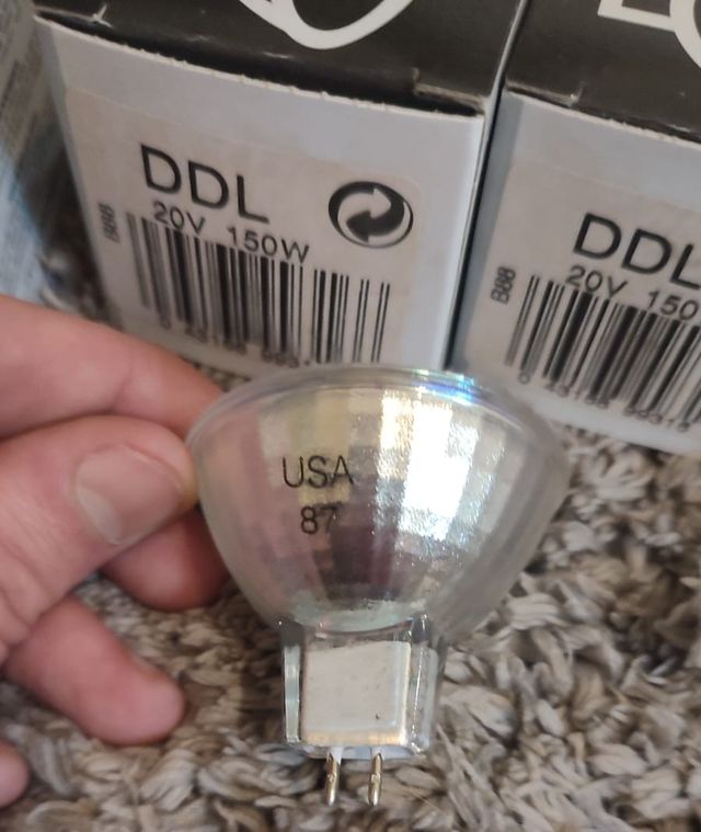 Lampada GE Quartzline DDL 150W 20V MR16 GY6.35 USA