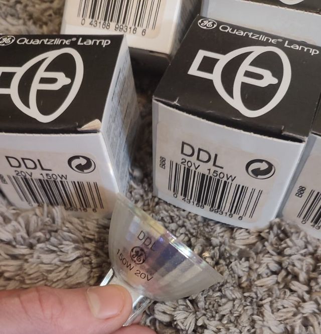 Lampada GE Quartzline DDL 150W 20V MR16 GY6.35 USA