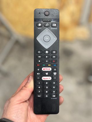 Mando television Philips Ambiligth