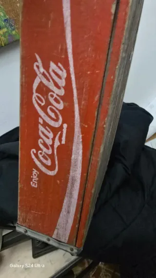 Caja cocacola madera