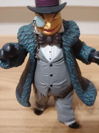 Figura articulada Pingüino enemigo Batman