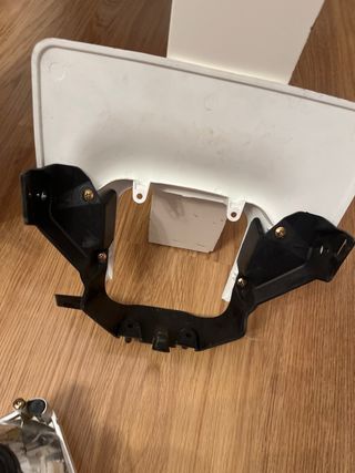 Careta de husqvarna 2018/19 15€ con el faro 25