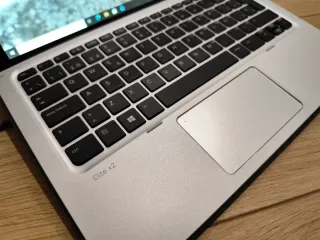 Portátil HP 8GB RAM y 240GB SSD