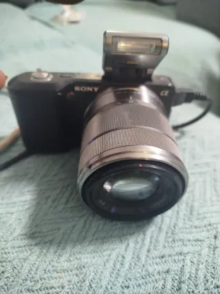 Cámara de fotos nex-5 lo vendo por 70€