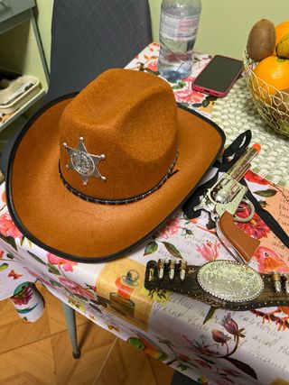 Disfraz gorro vaquero con pistola y balas juguete