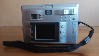 Cámara compacta digital HP 735