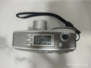 Cámara compacta digital HP 735