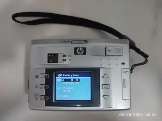 Cámara compacta digital HP 735