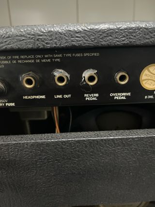 Samick vintage gran volumen y buenos tonos