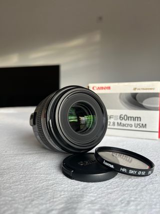 Canon 60mm macro f/2.8 USM