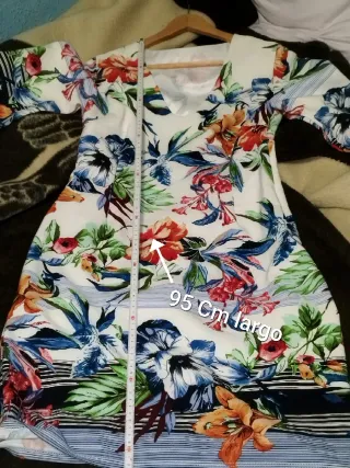 Vestido floral echo en España talla L