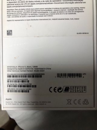 iPhone 11 nero in scatola con accessori. Custodia, ecc.