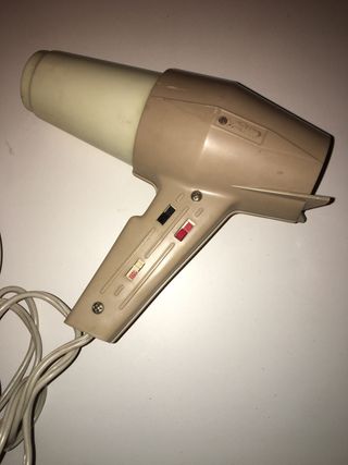 secador de pelo antiguo funciona